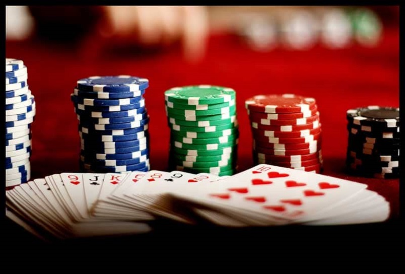 Game đánh bài poker dẫn đầu mọi cuộc chơi